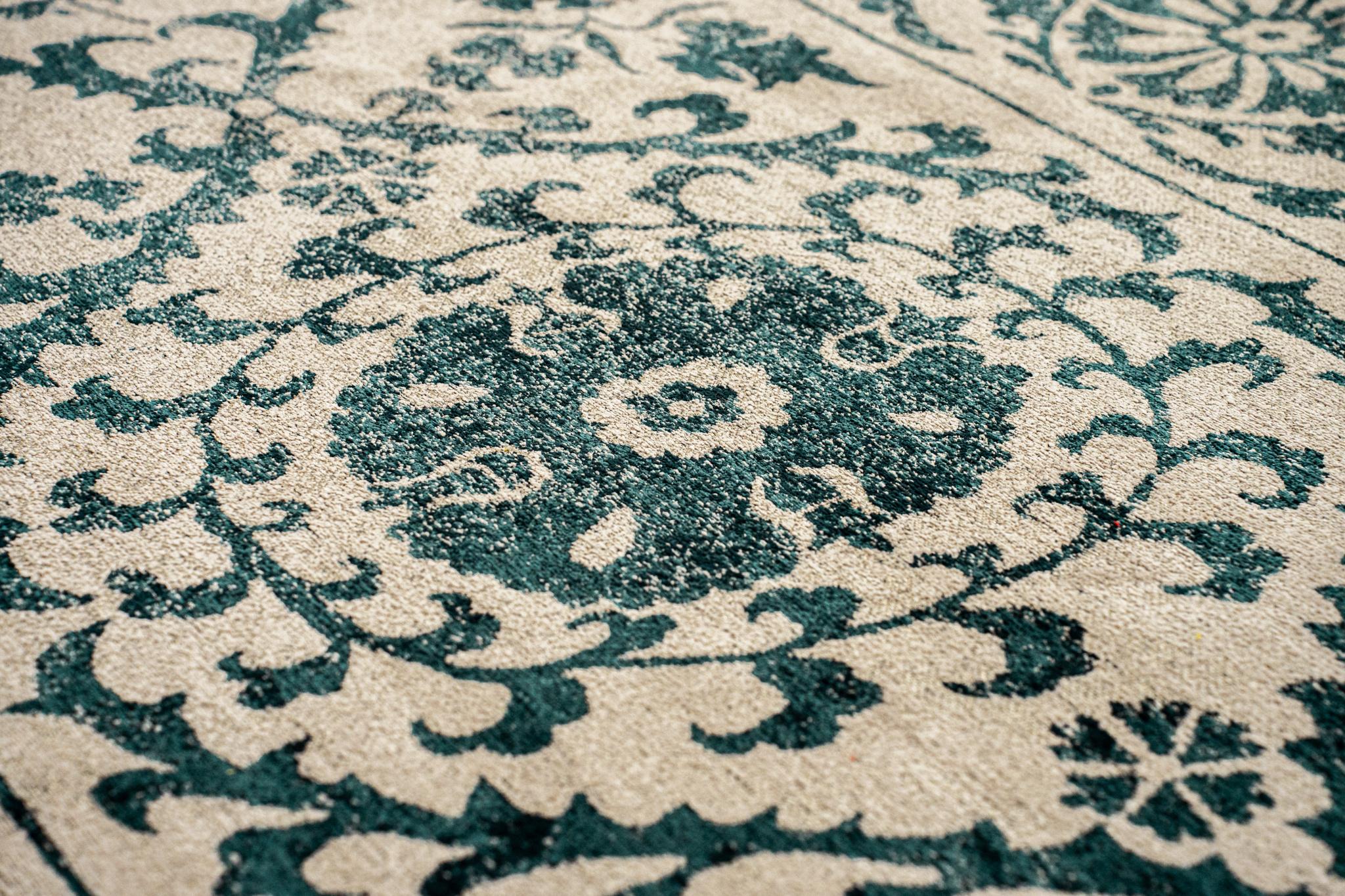 Teal Suzani Floral Motif Rug | Size: 200 × 280 cm