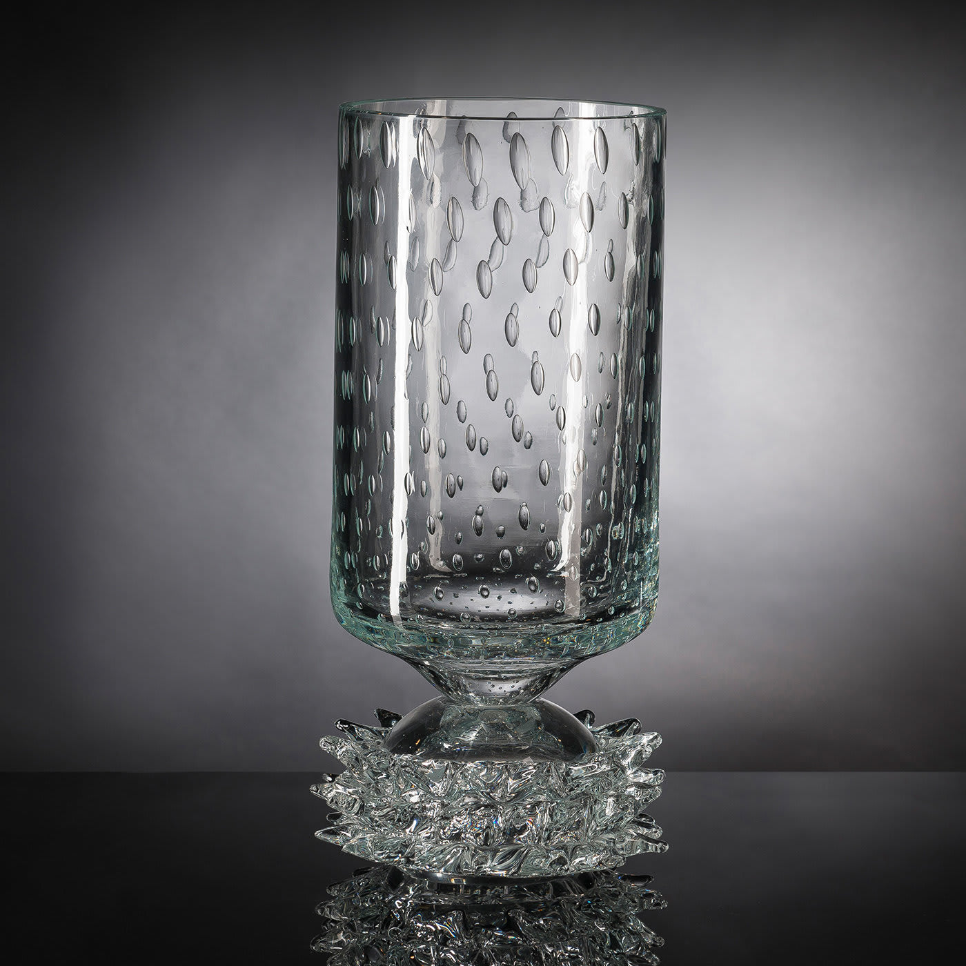 Correr Cylindrical Artisan Vase