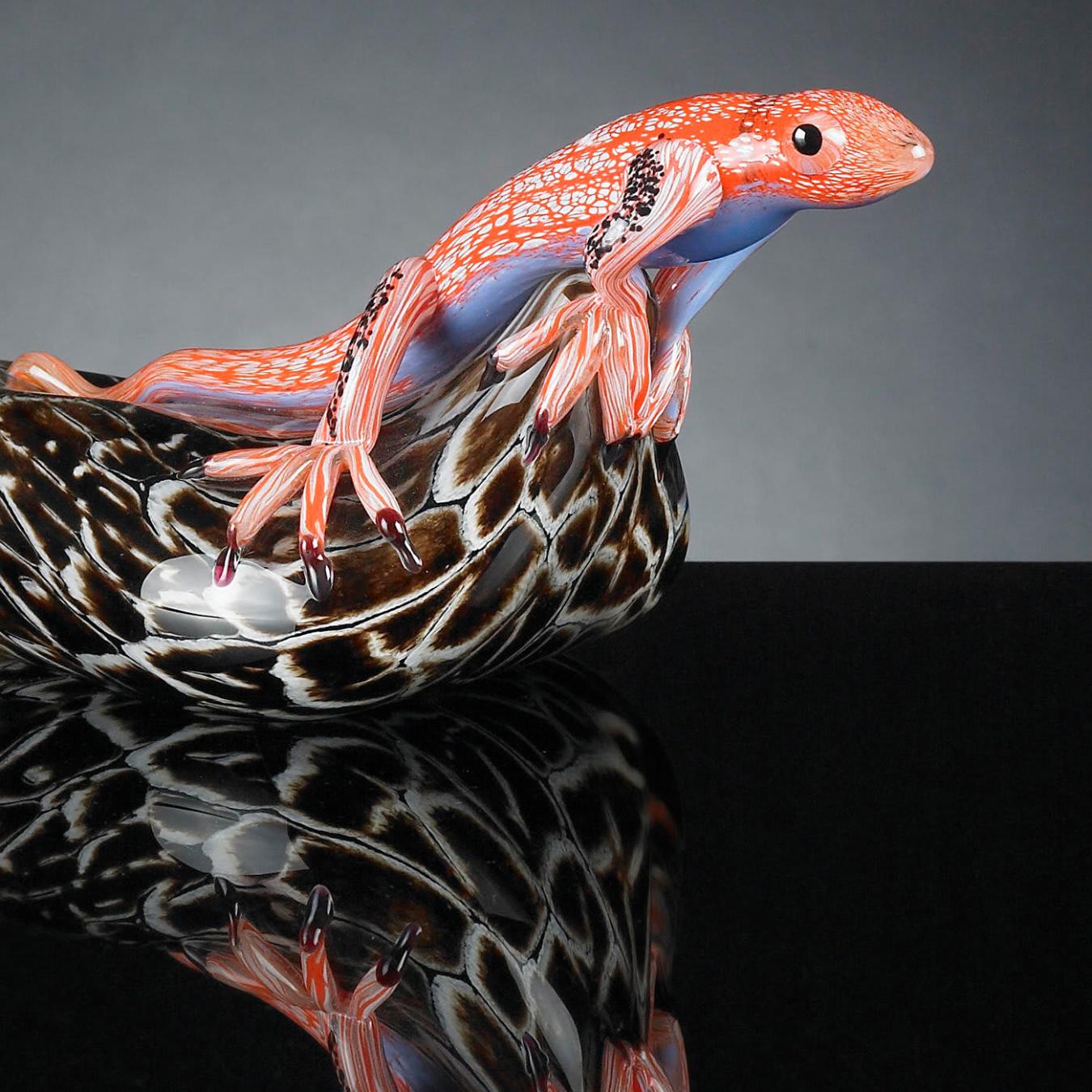 Lizard on Dark Stone Italian Figurine