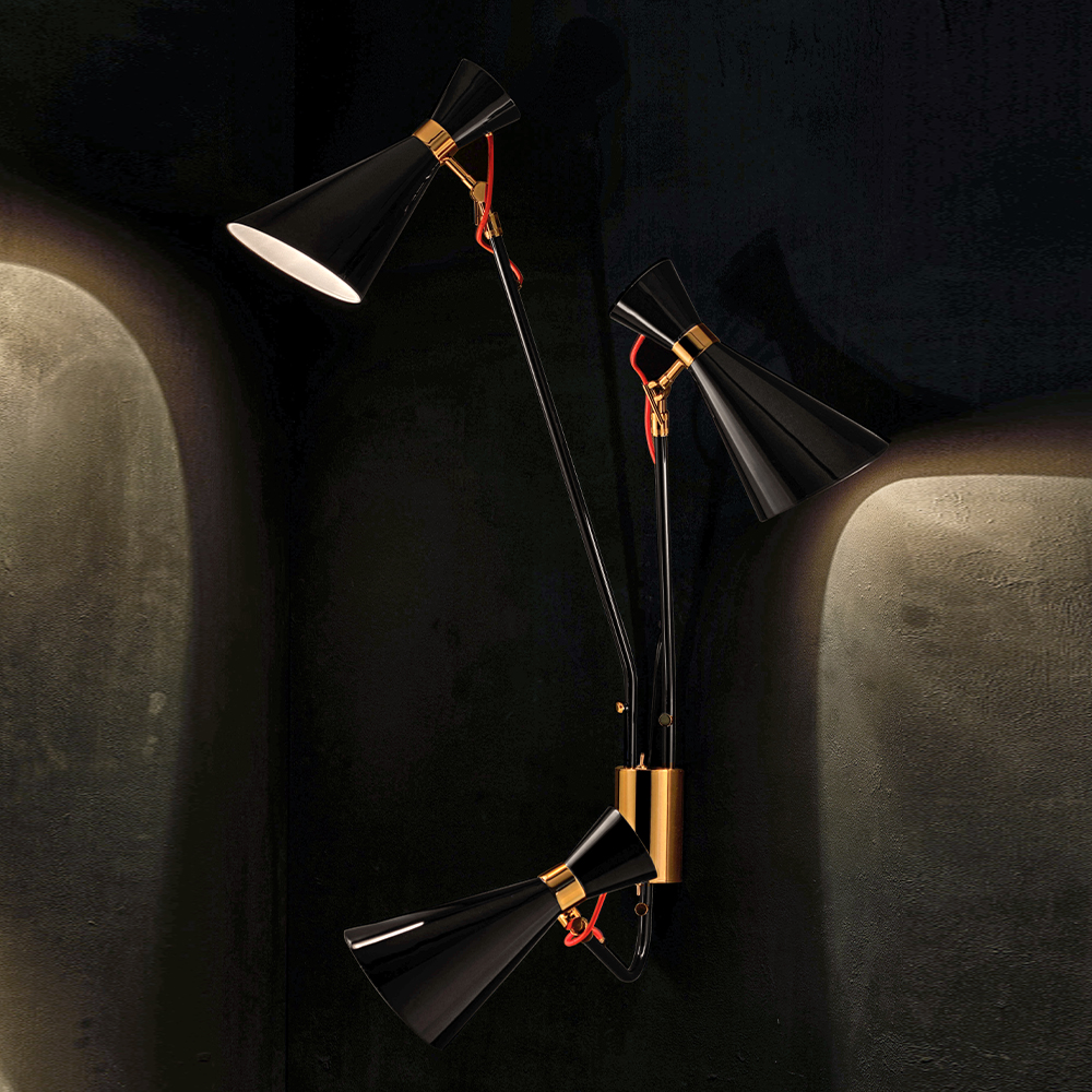 Performer Wall Lamp