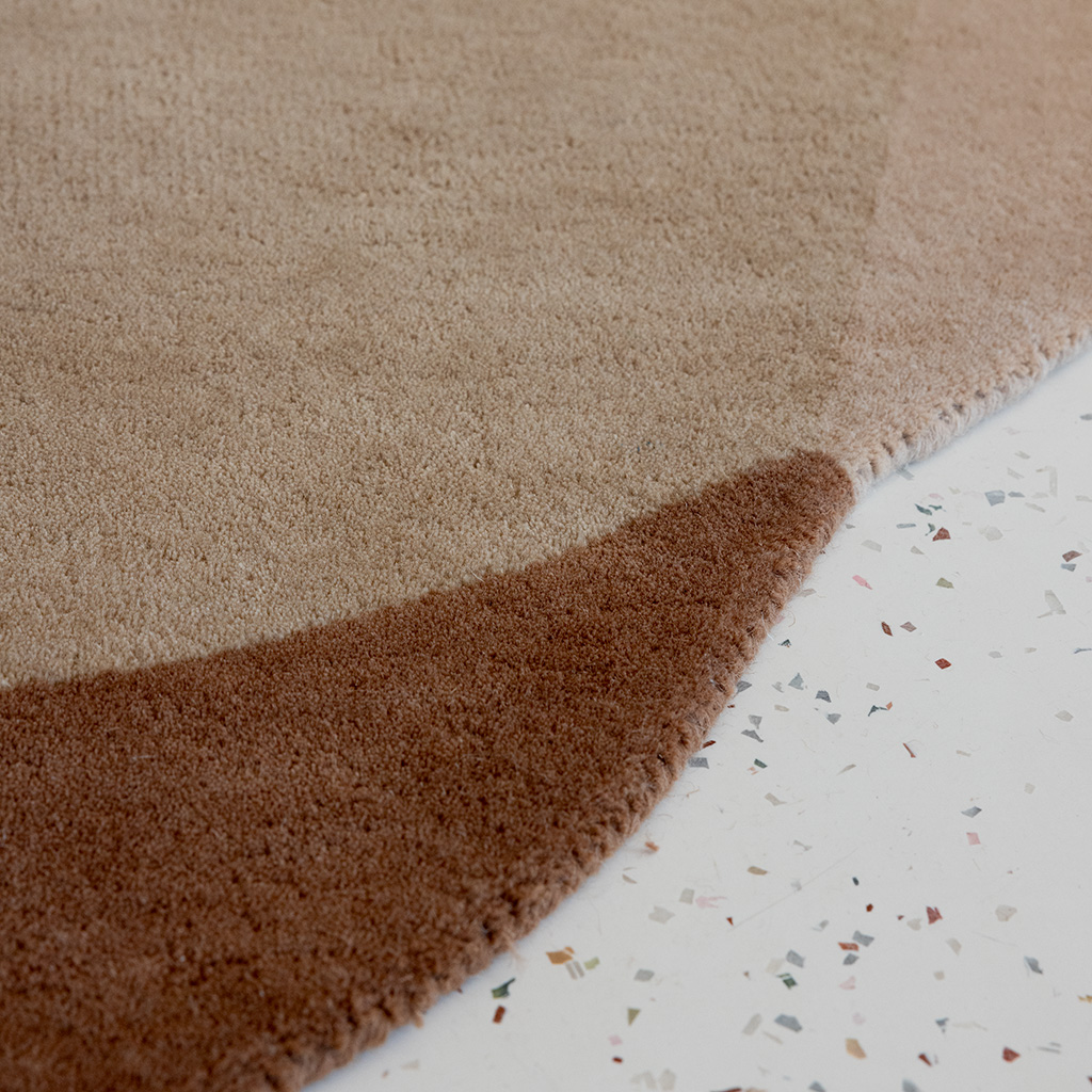 Essence Moore Amber Rug | Size: 160 x 175 cm