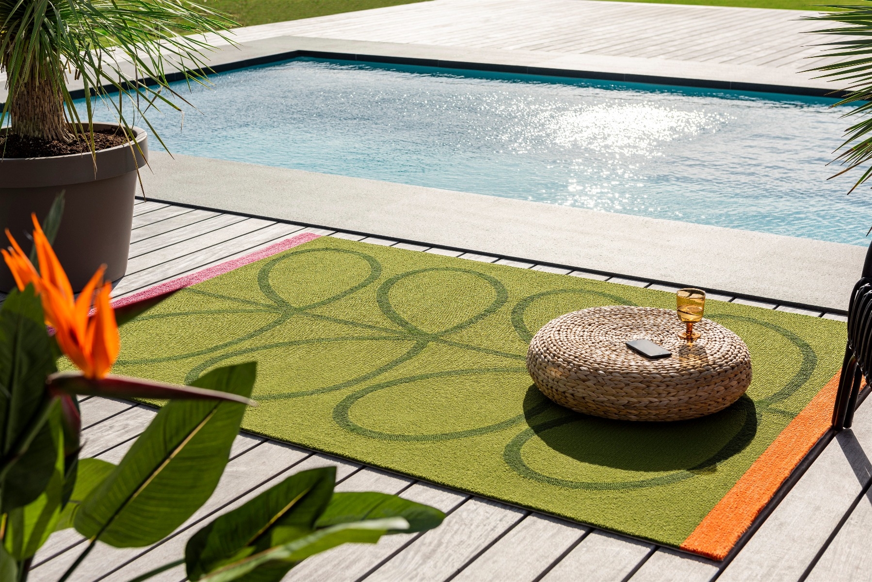 Giant Leaves Outdoor Green Rug ☞ Size: 160 x 230 cm