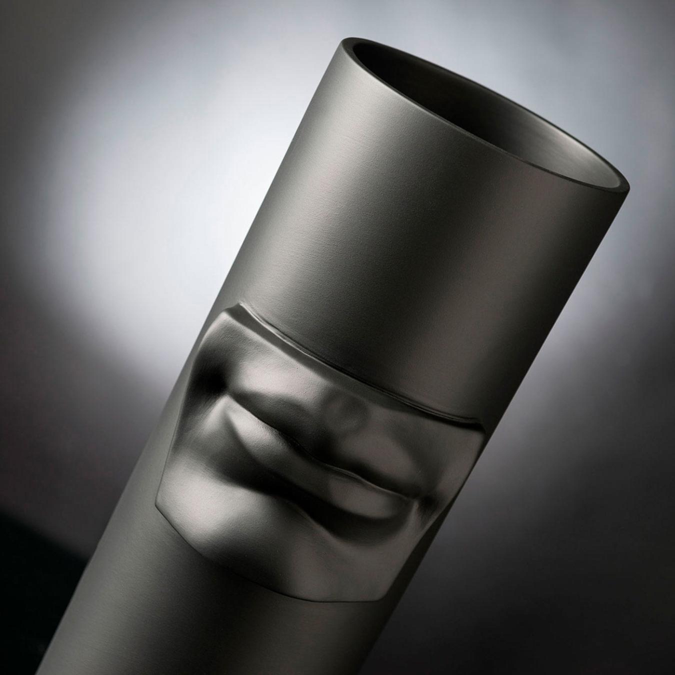 David Mouth Italian Vase