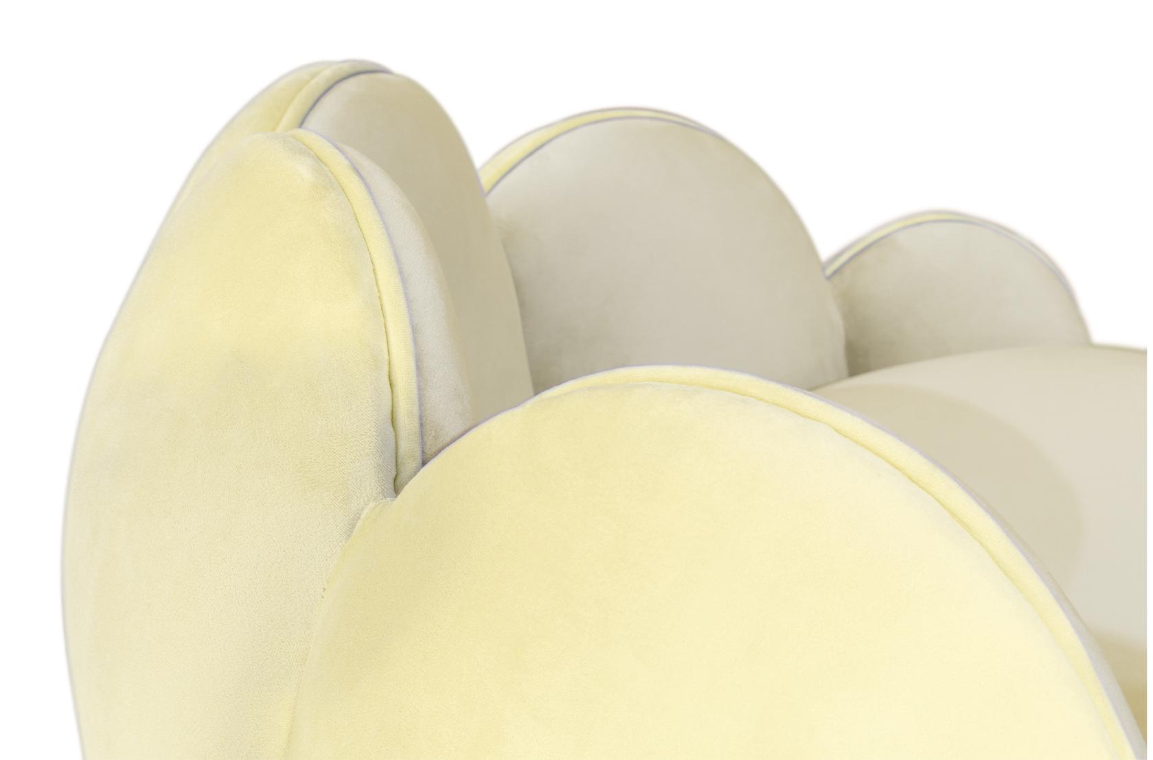 Lotus Serenity Plush Relaxation Chair