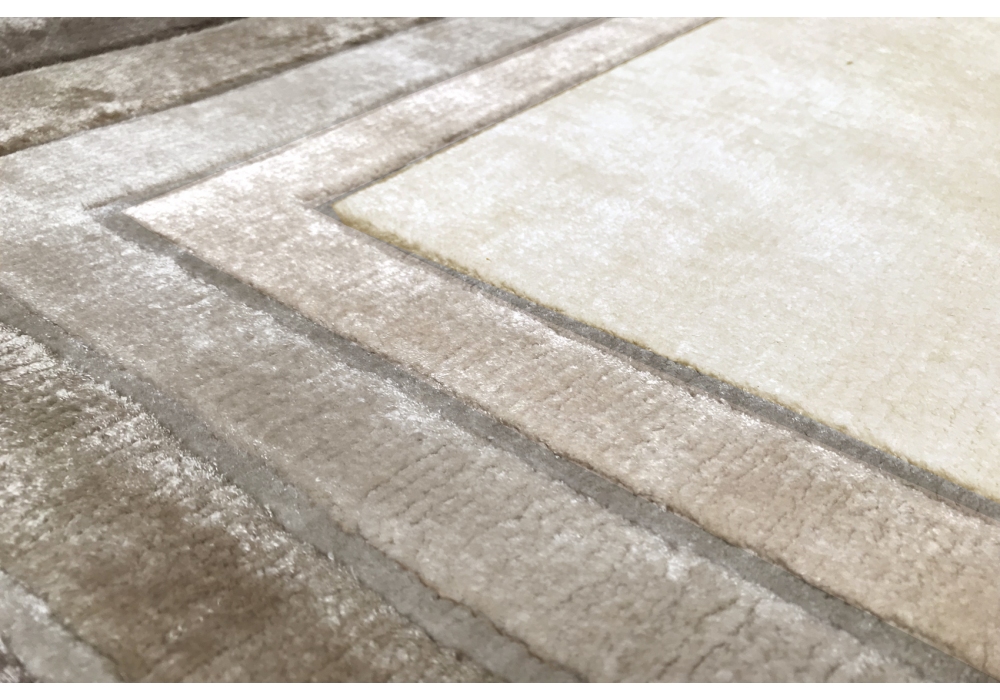 Frame Viscose Handwoven Luxury Rug | Size: 200 x 300 cm