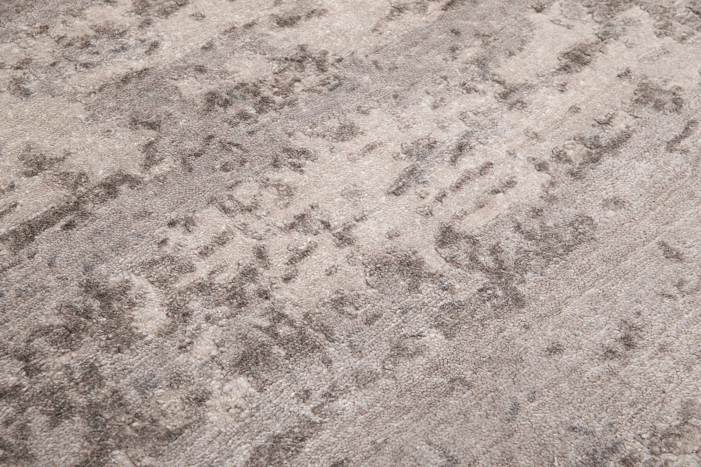 Loft Indian Hand-Knotted Rug
