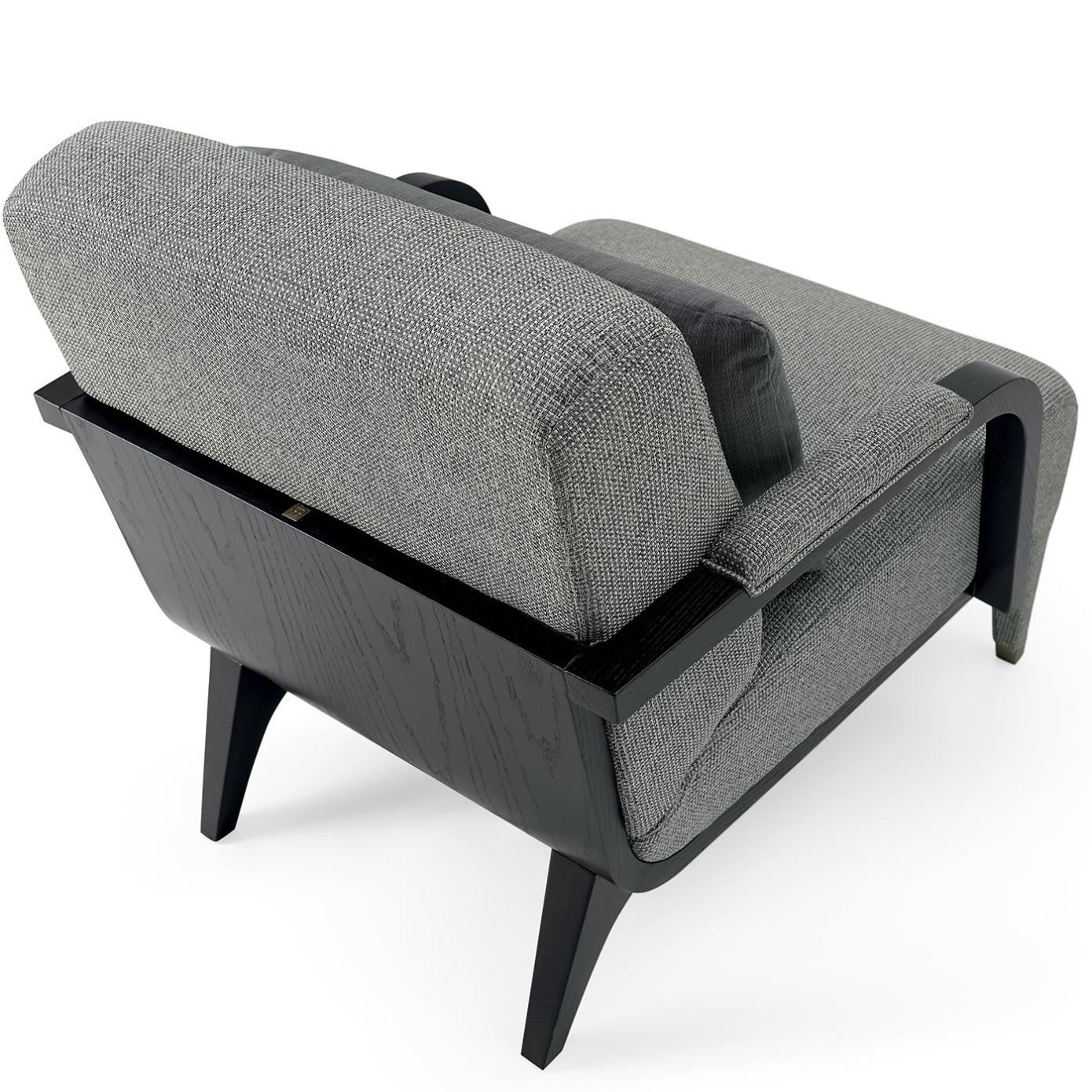 Dilan Premier Italian Armchair