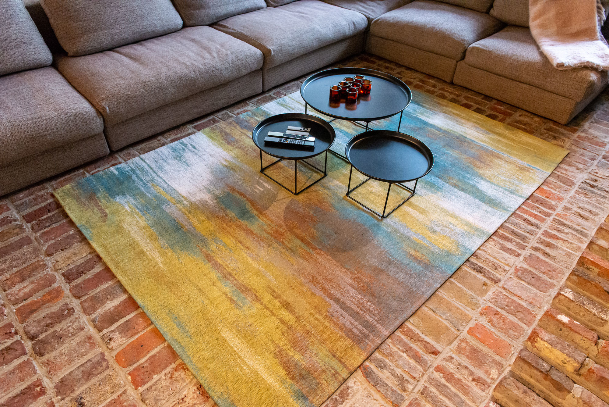 Modern Art Flatwoven Bronze Rug