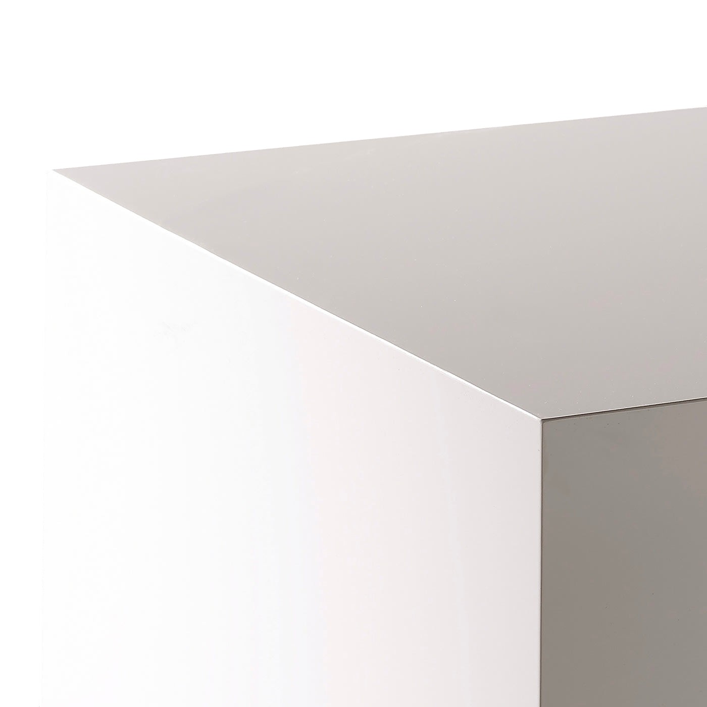 Cadeau Artisan Decorative Pedestal