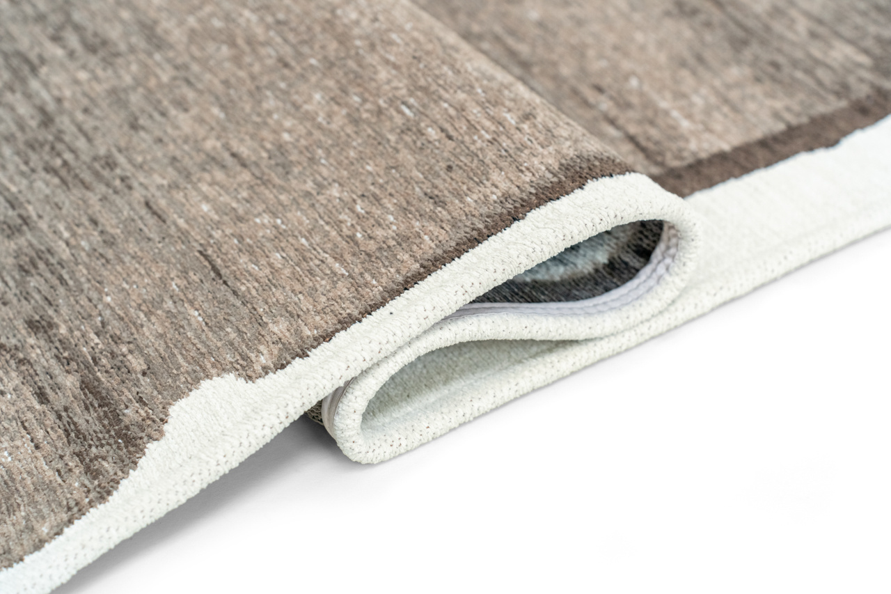 Mastic Wilton Rug