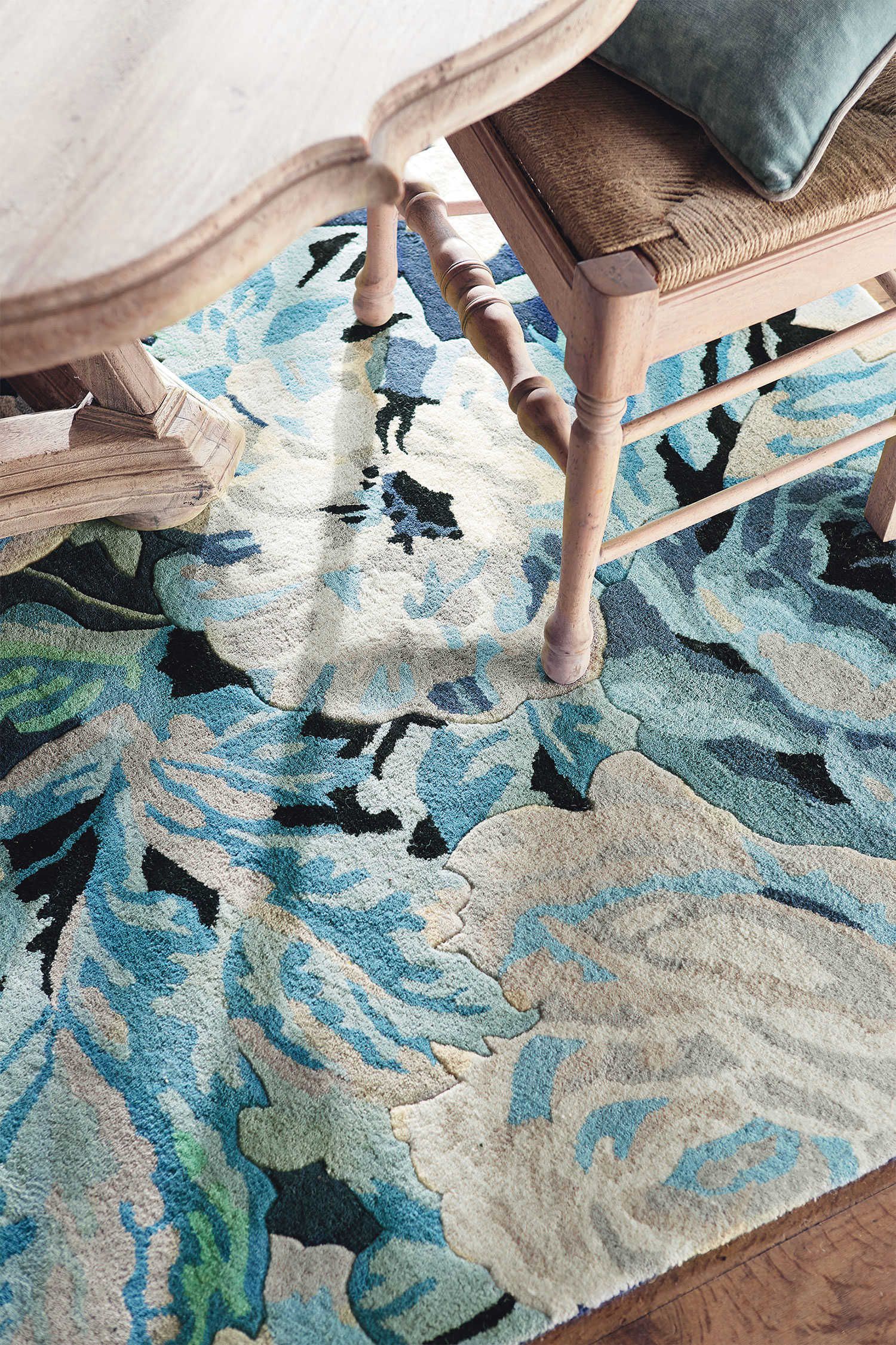 Stapleton Park Admiral Blue 45308 Premium Rug