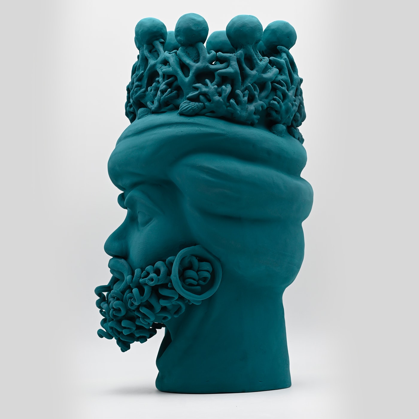 Distinctive Moor's Head Sculpture