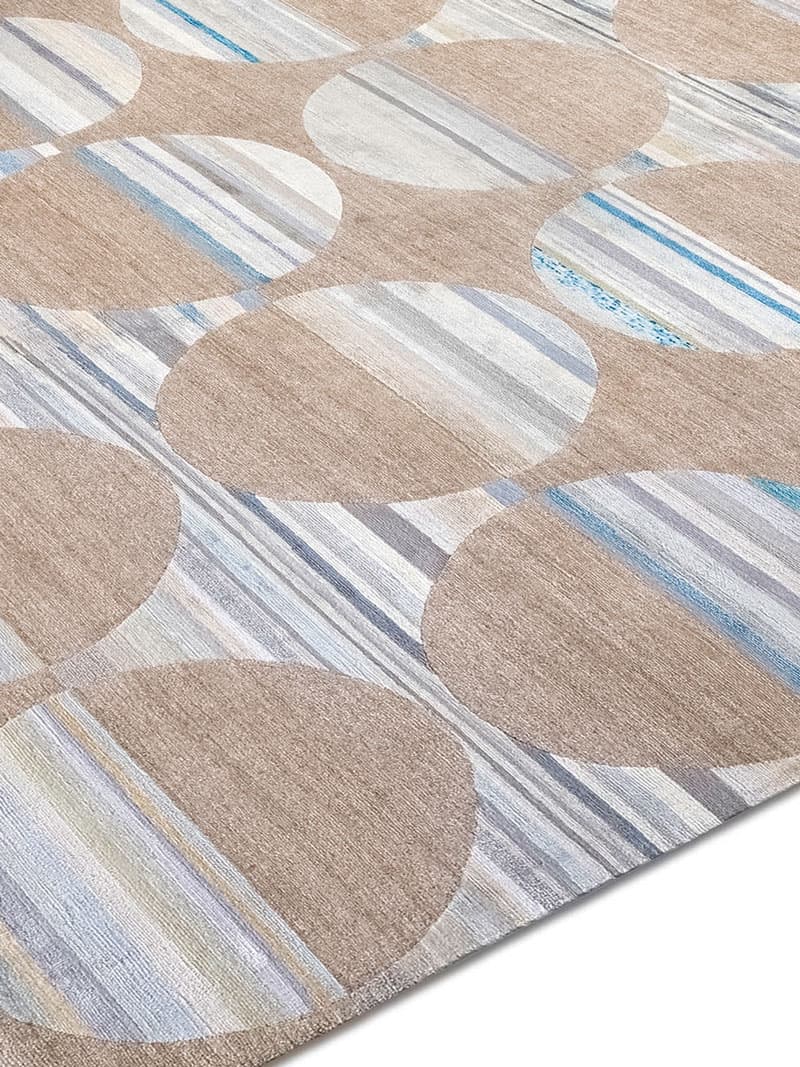 Eco Handwoven Luxury Rug | Size: 140 x 210 cm