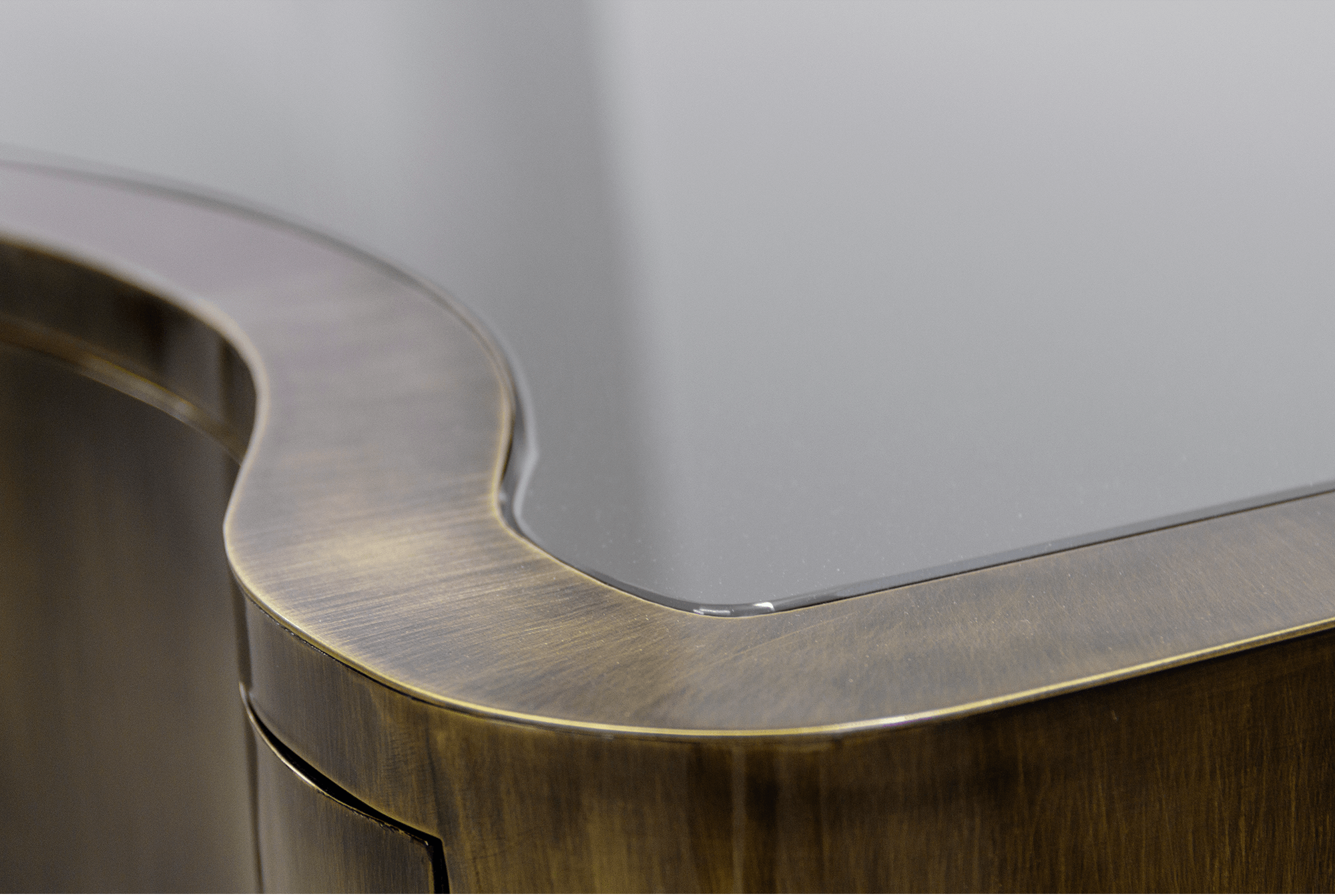 Serpentine Patina Luxe Console