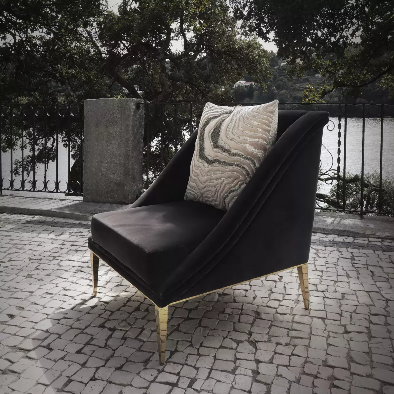 Hana Chair