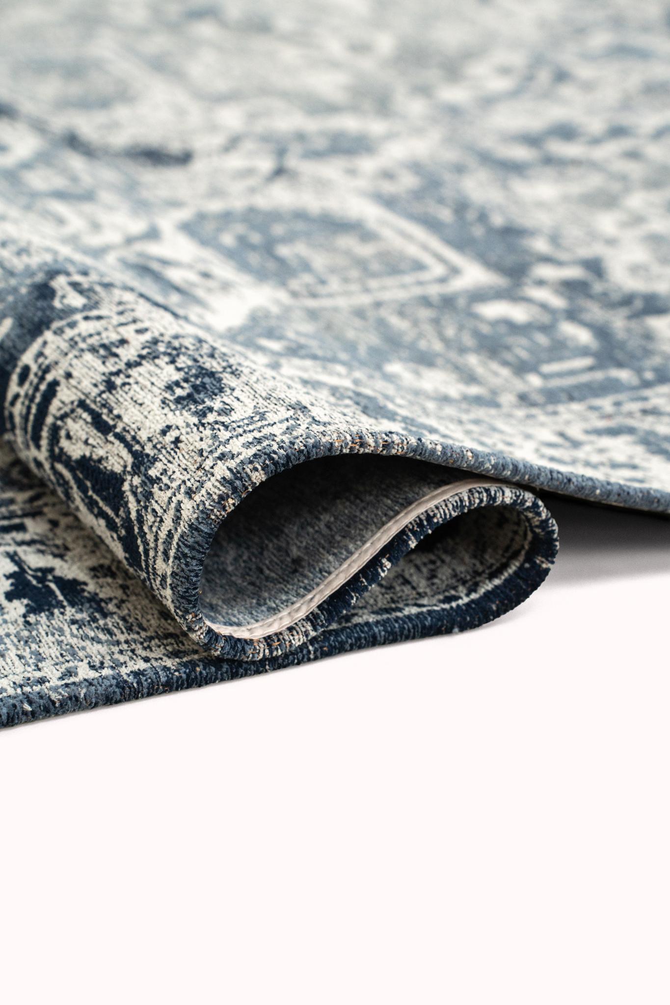 Deep Blue Distressed Pattern Rug | Size: 140 x 200 cm