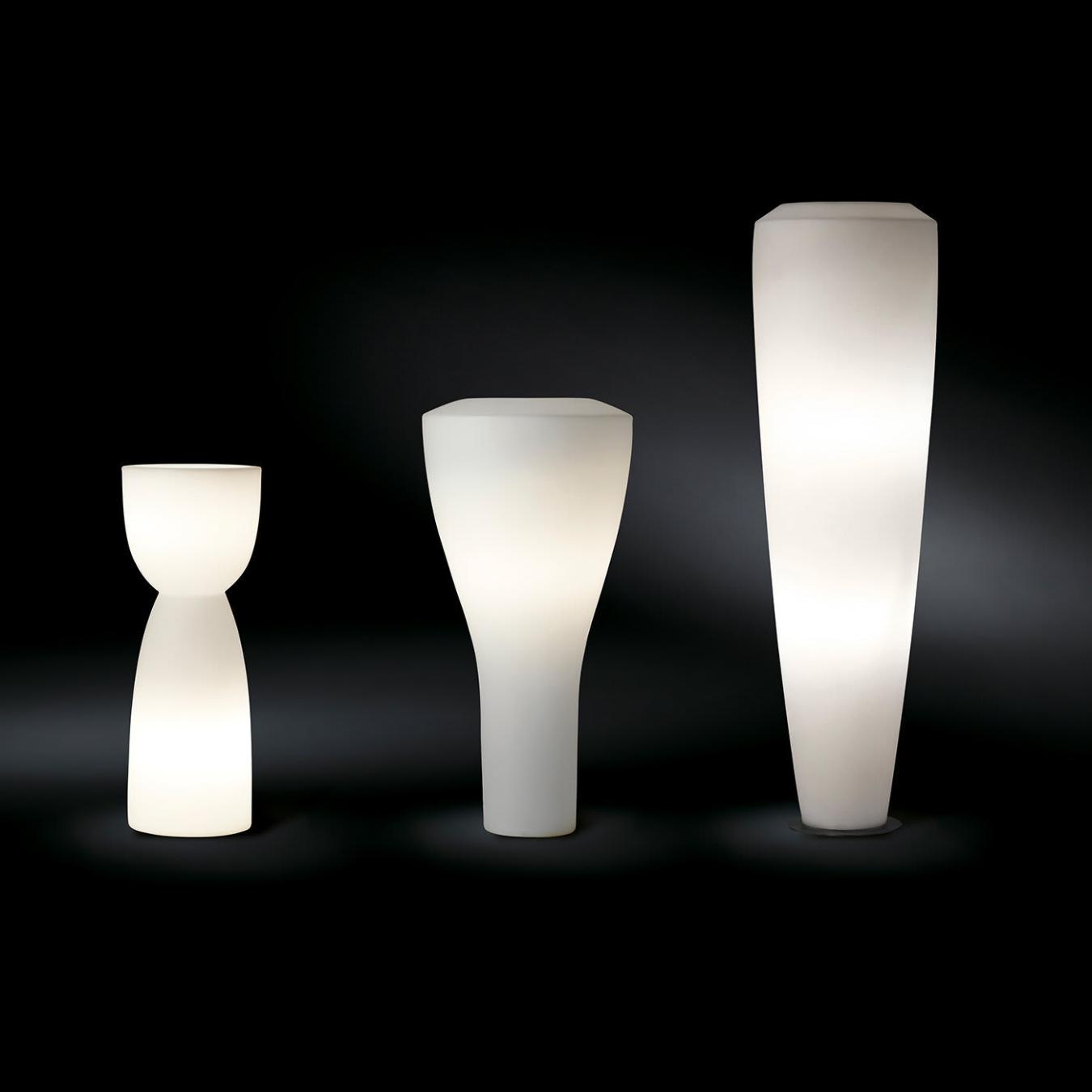 Obice Large Outdoor Floor Lamp