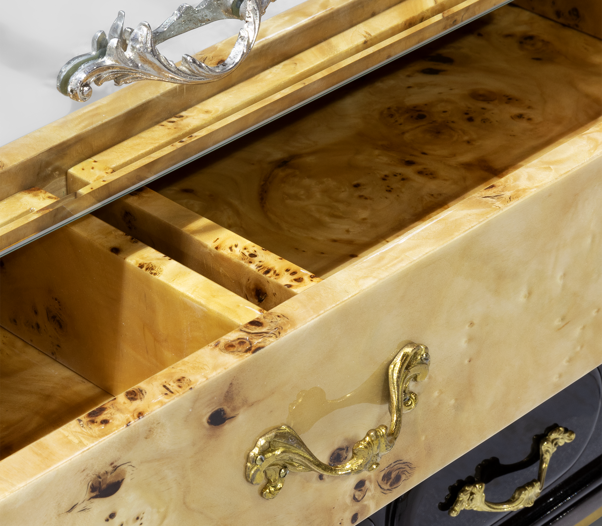 Franklin Luxe Chest