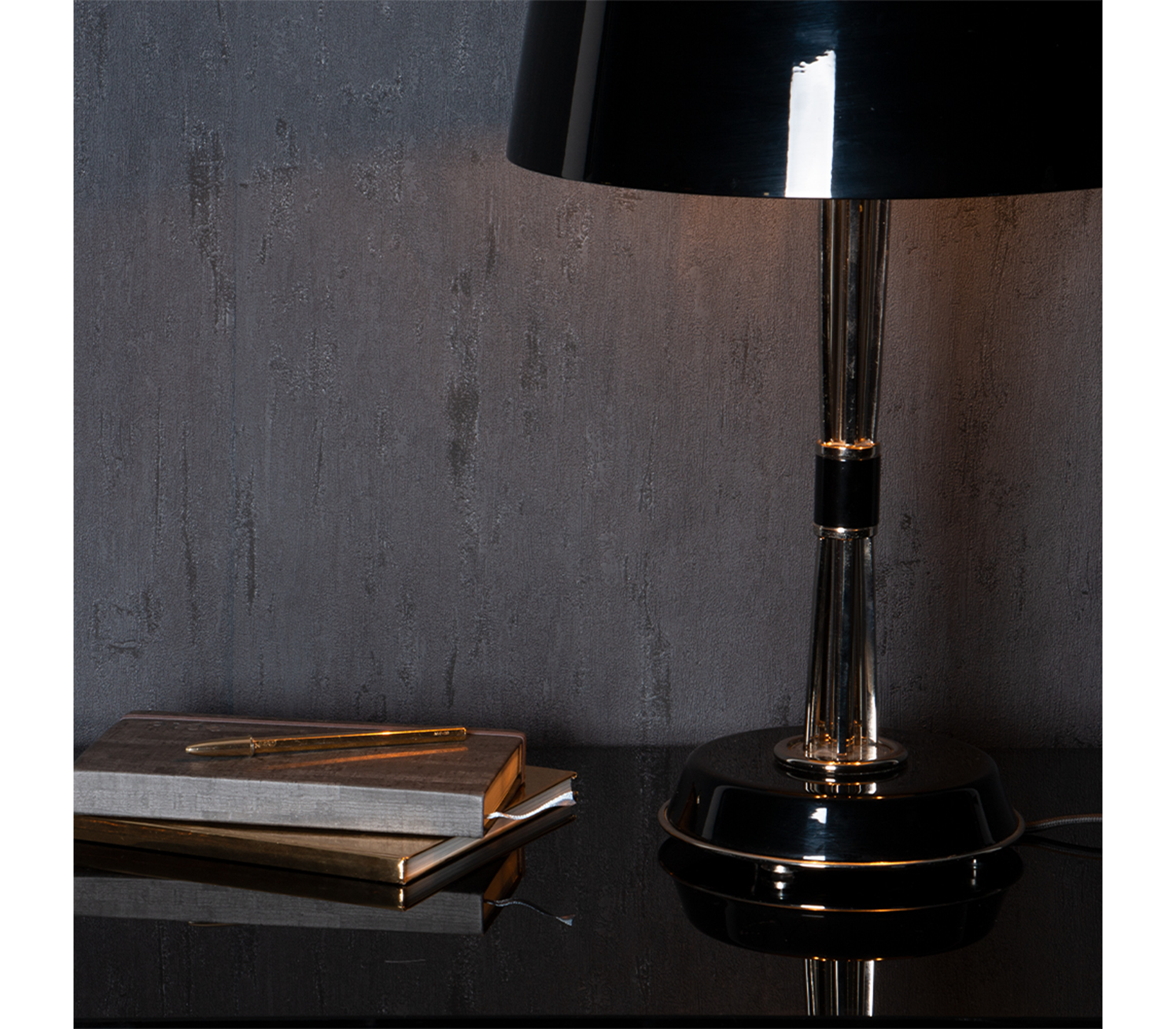 Ellis Luminescence Table Lamp