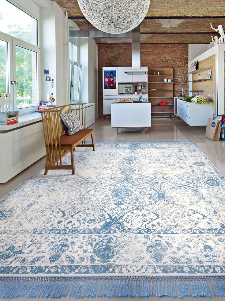 Light Blue Hand-Knotted Wool / Silk Rug ☞ Size: 274 x 365 cm