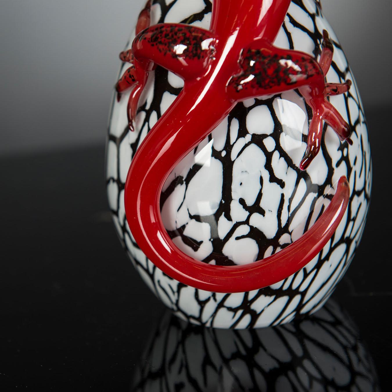Glass Egg with Gecko Artisan Figurine
