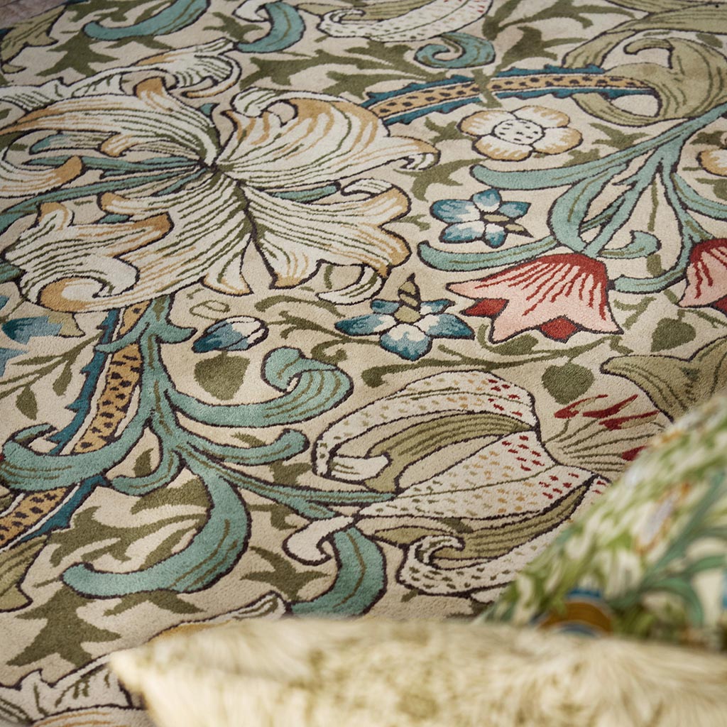 Golden Lily Rug | Size: 250 × 350 cm