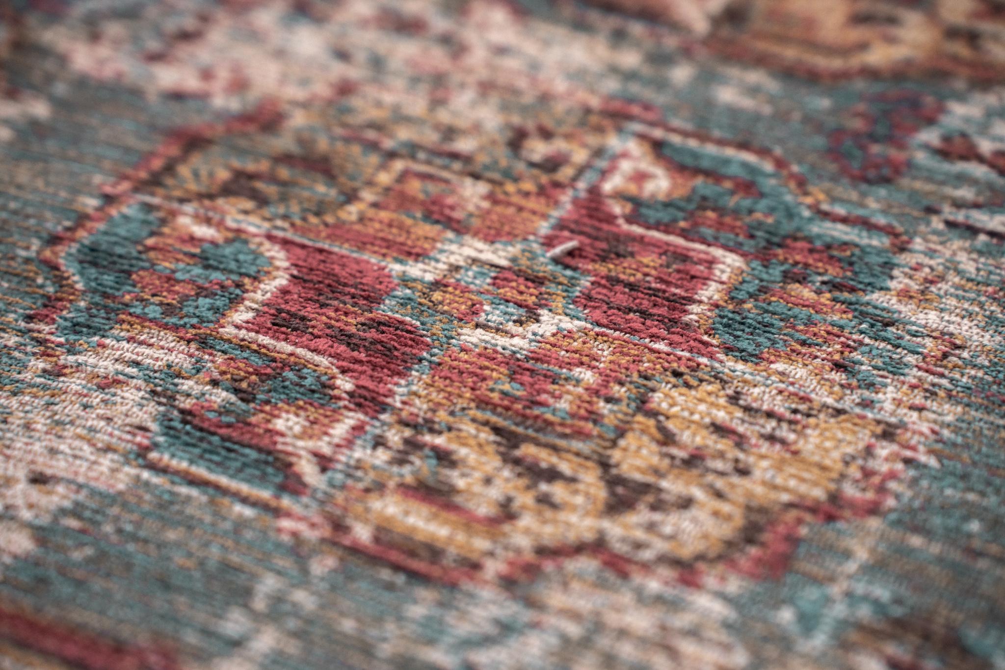 Vintage Geometric Red Area Rug | Size: 200 x 280 cm