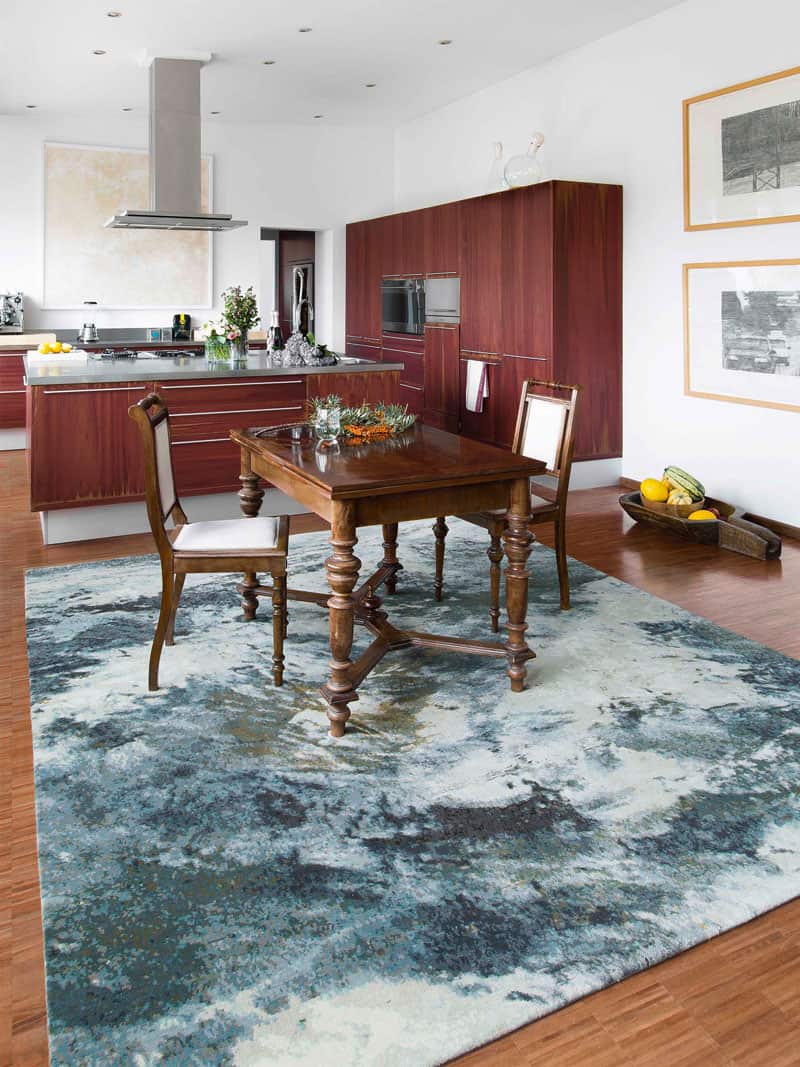 Waves Hand-Woven Exquisite Rug