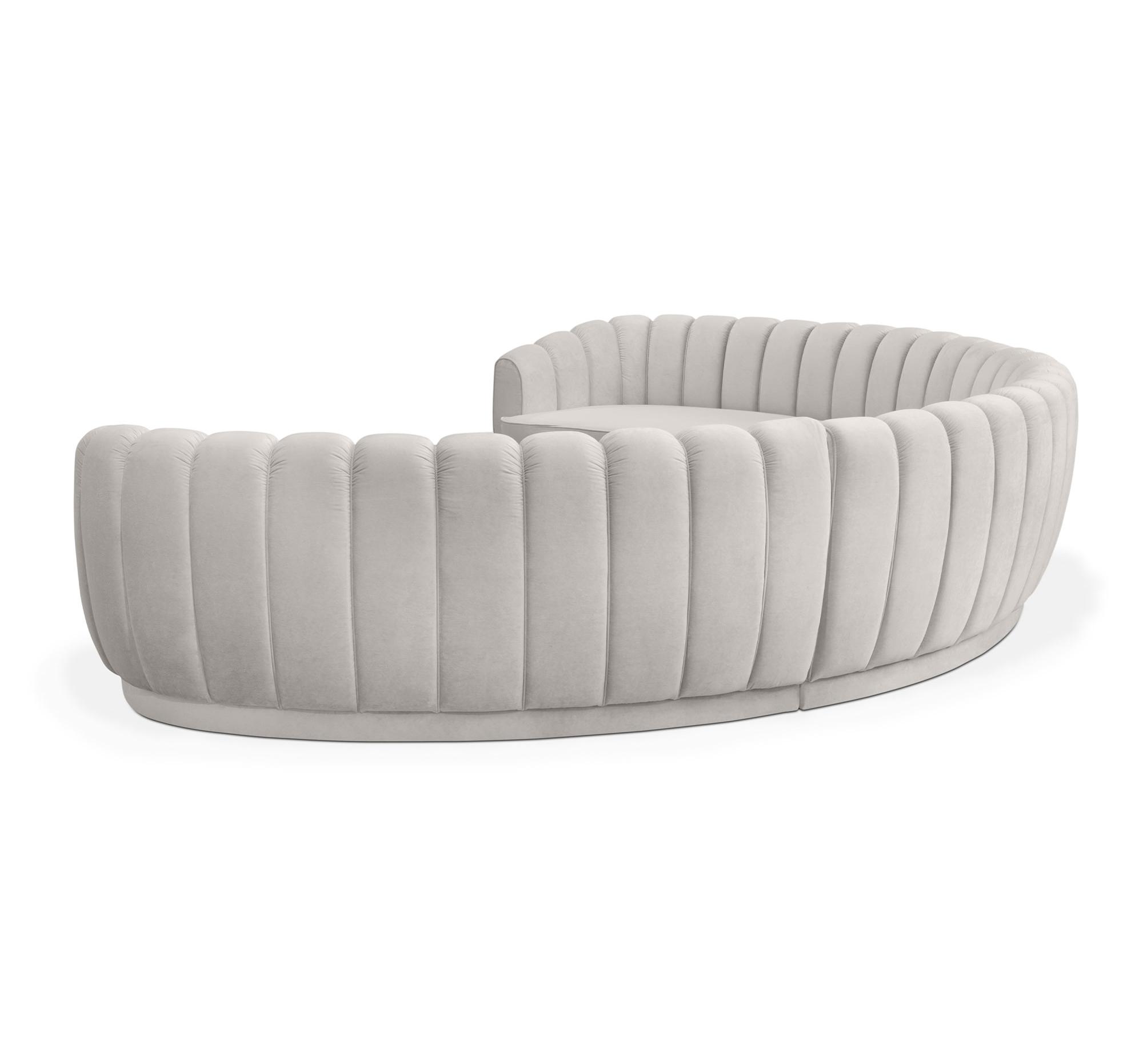 Refined Round Three-Seat Grand Sofa