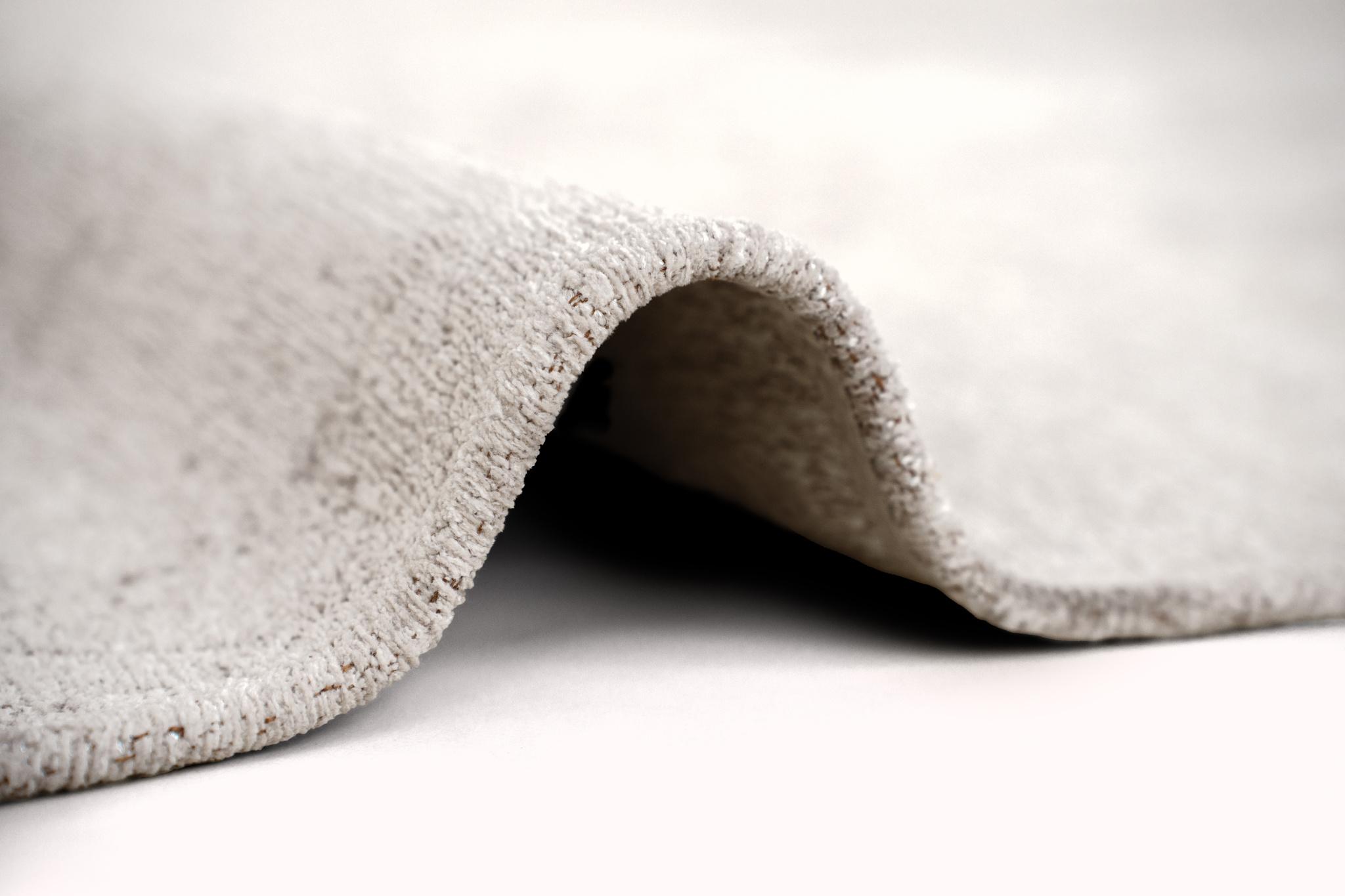 Beige Minimalist Rug | Size: 140 x 200 cm