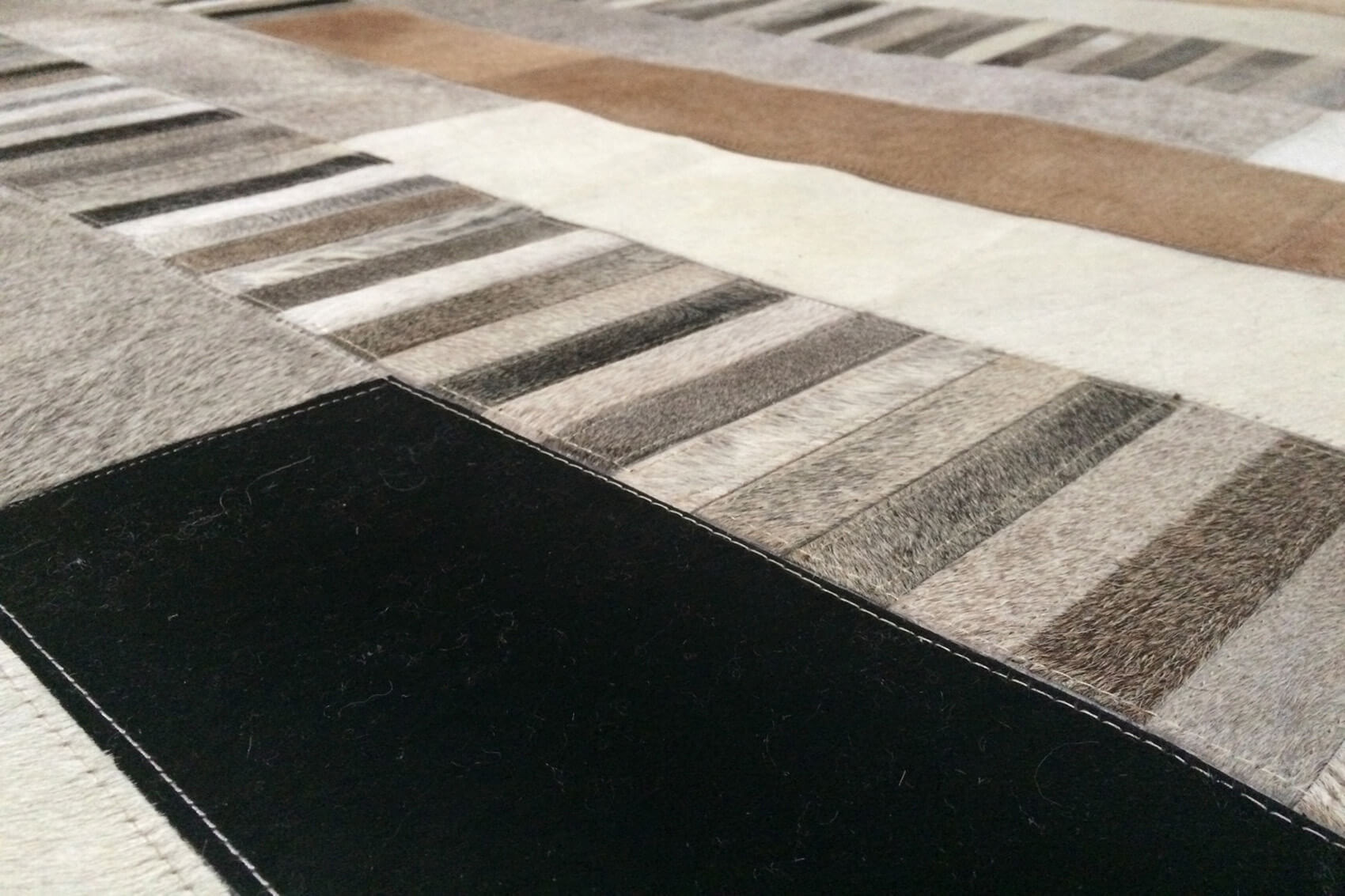 Moulton Cowhide Rug | Size: 200 x 300 cm
