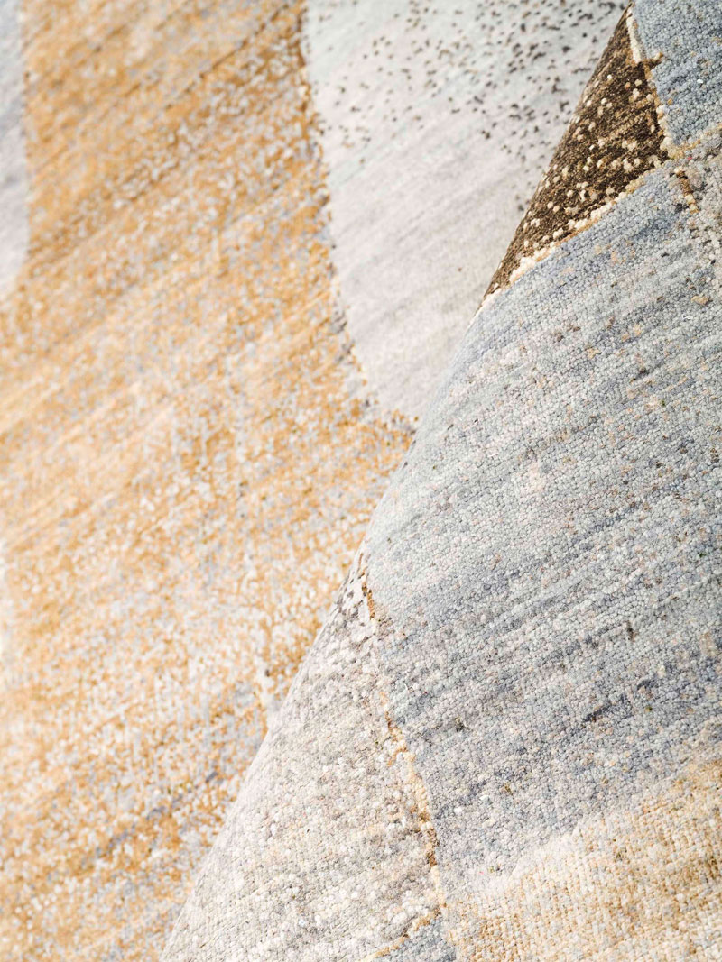 Silver Sand Hand-Knotted Wool / Silk Rug
