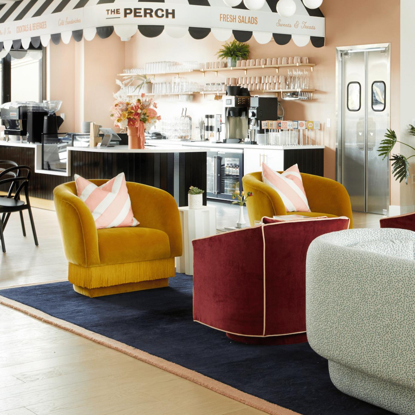 La Folie Curved Armchair - 2