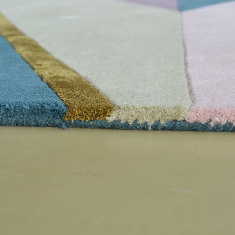 Hand Woven Pink Geometric Rug | Size: 200 x 280 cm