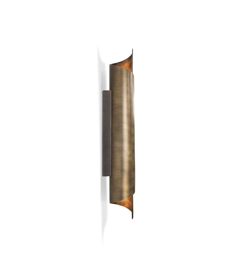 Aged Brass Grande Wall Light