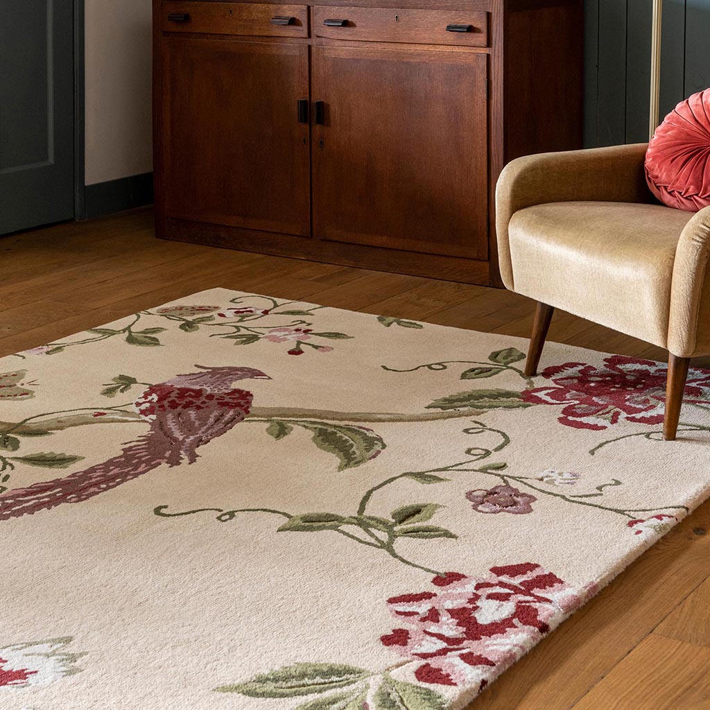 Royal Palace Cranberry/Grape Rug | Size: 140 x 200 cm