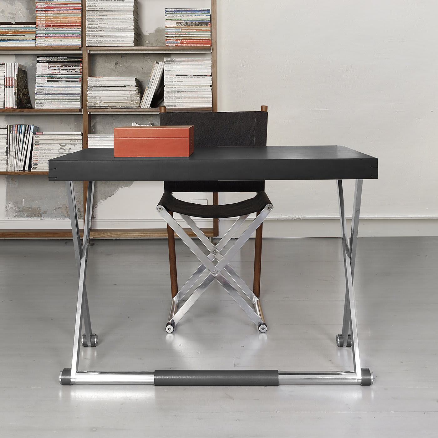 Luxe Folding Desk | Tabletop: Leather