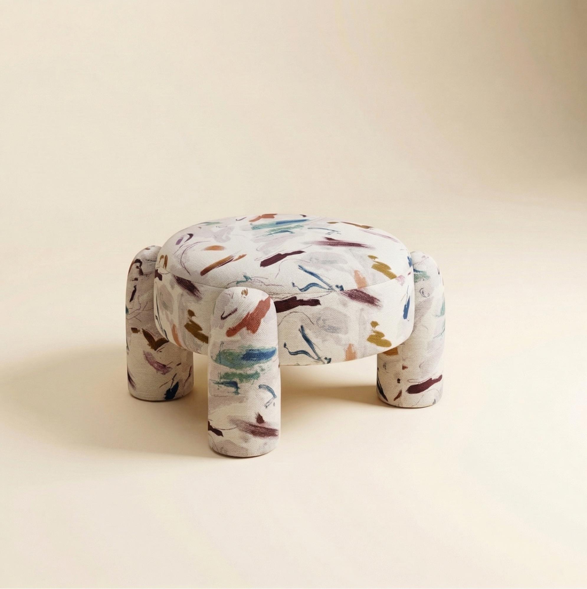 Marlon Round Pouf