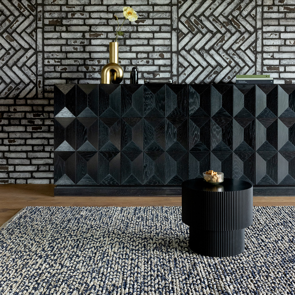 Haven Black Rug | Size: 200 x 300 cm