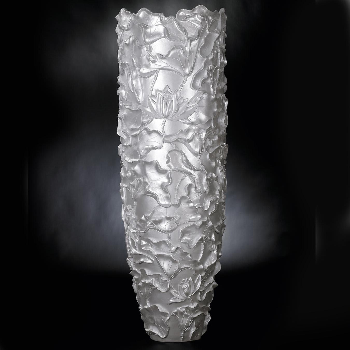 Lotus Obice Handcrafted Vase