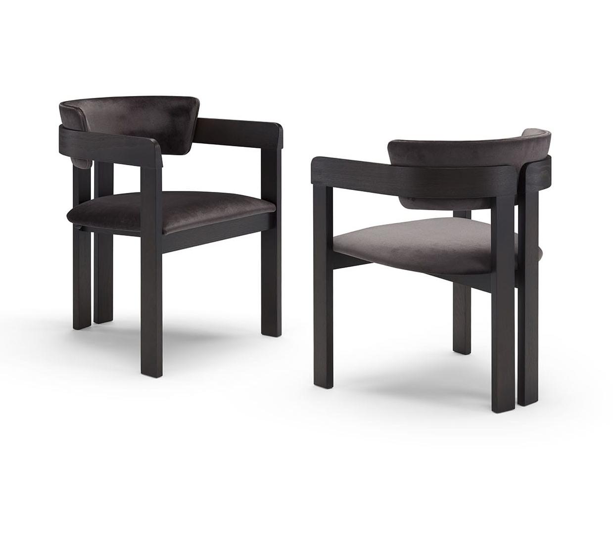 Ines Curved Black Chair