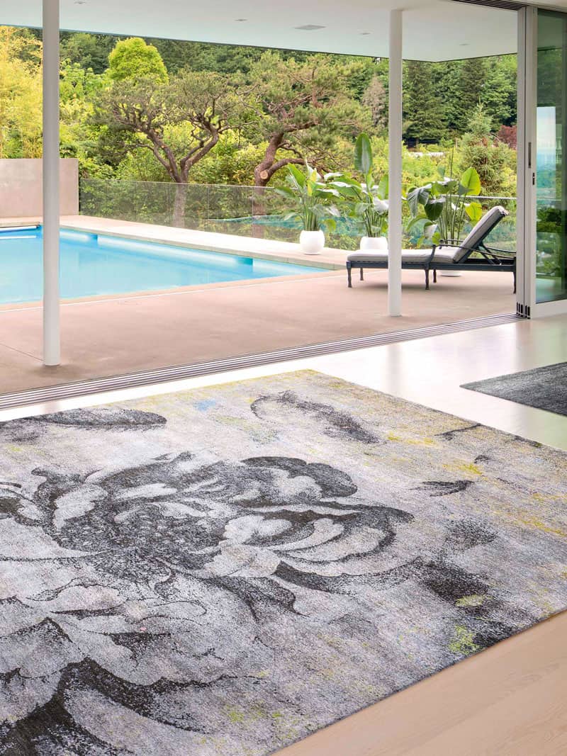 Flowers Hand-Woven Exquisite Rug