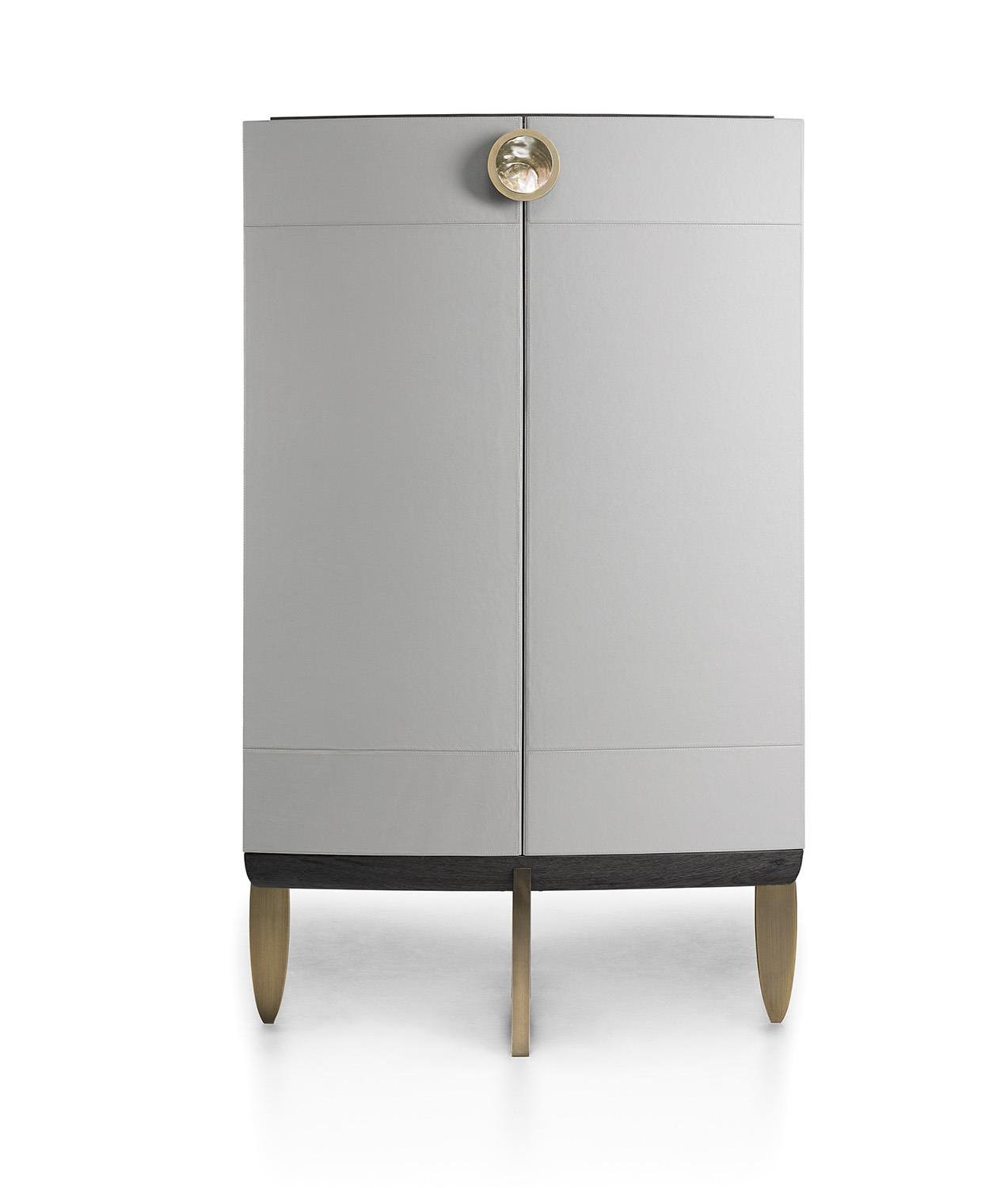 Deluxe Cabinet