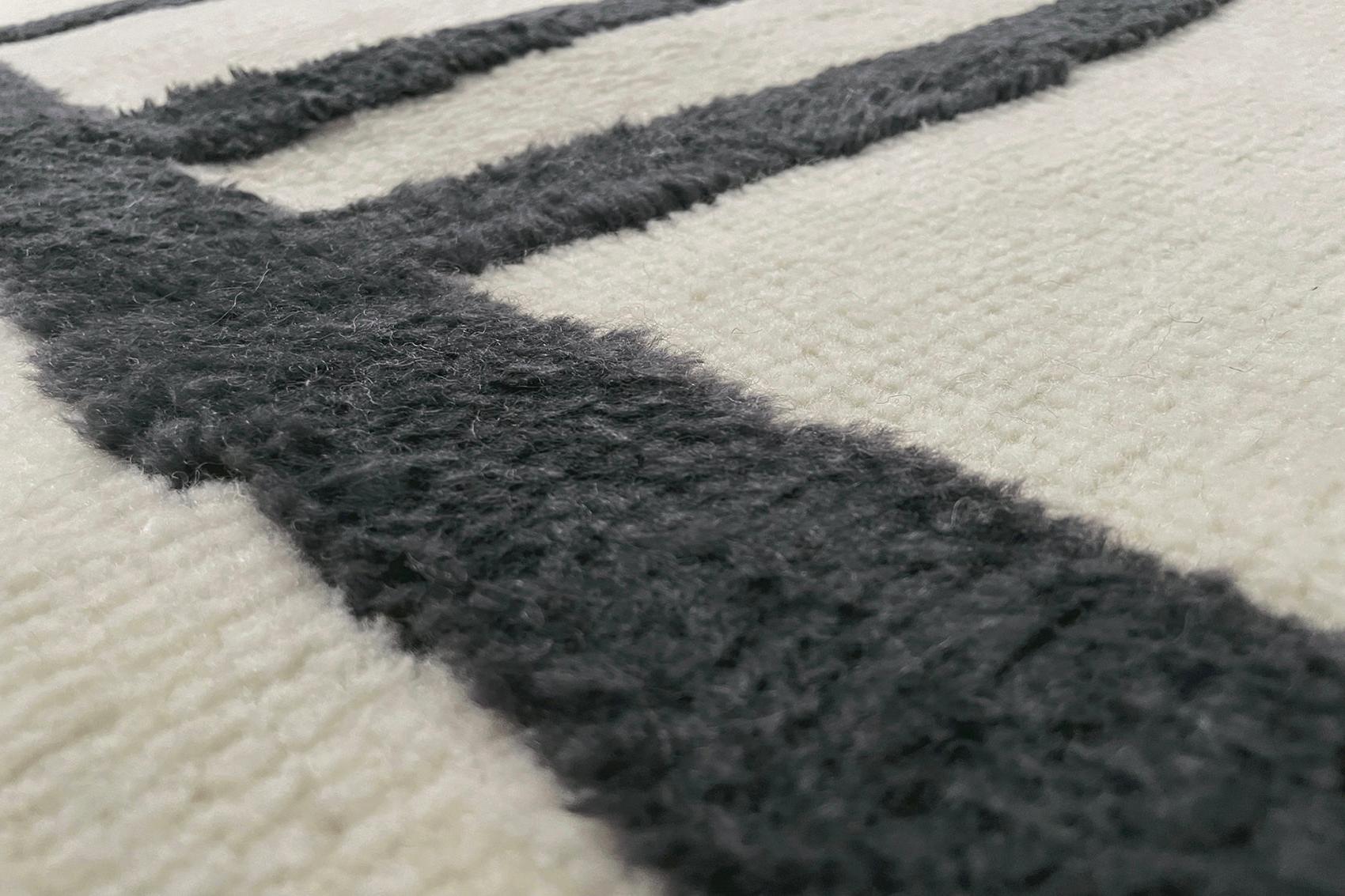 Cocoon Ecru Plush Rug Series 3 | Size: 200 x 300 cm