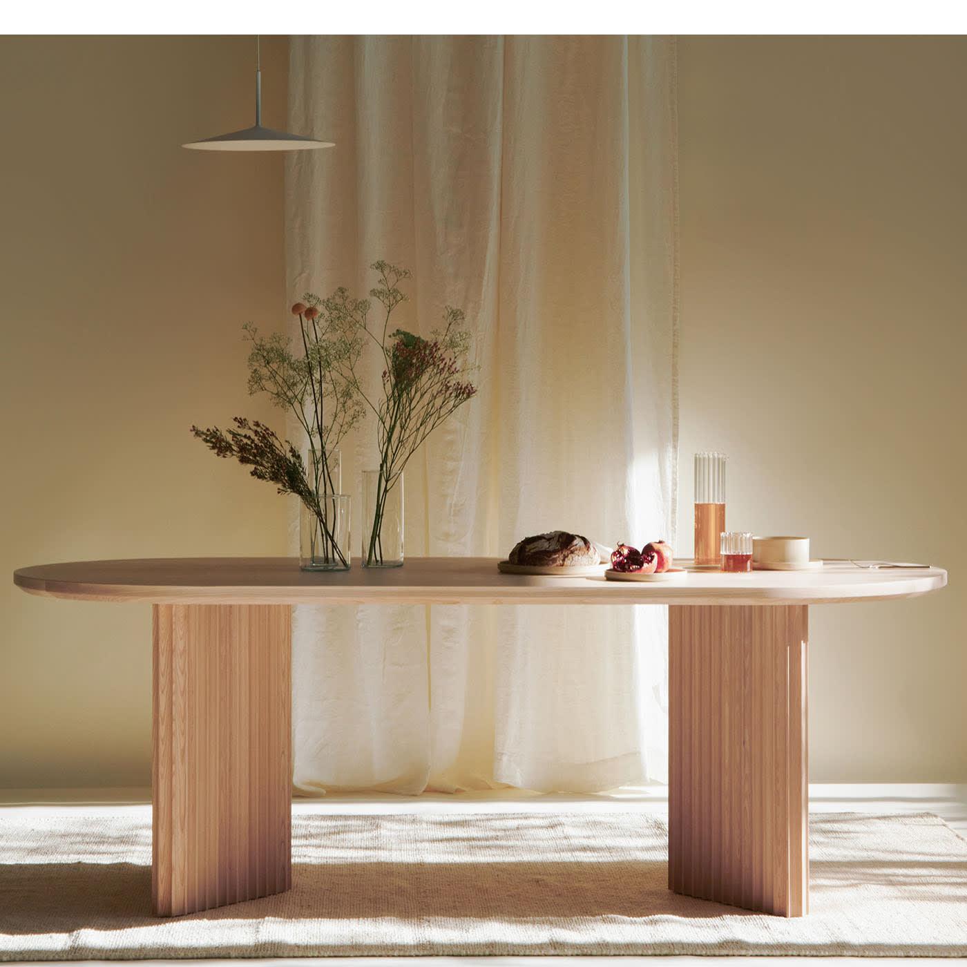 Basalto Handcrafted Table