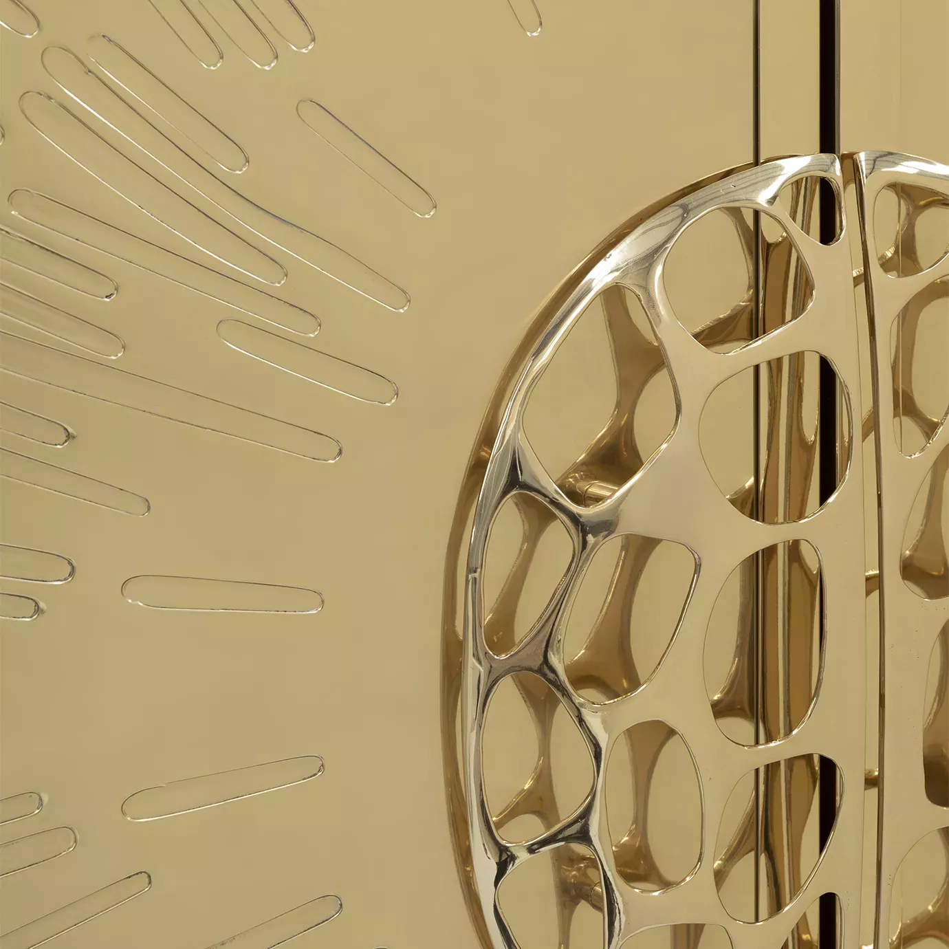Liora Cabinet