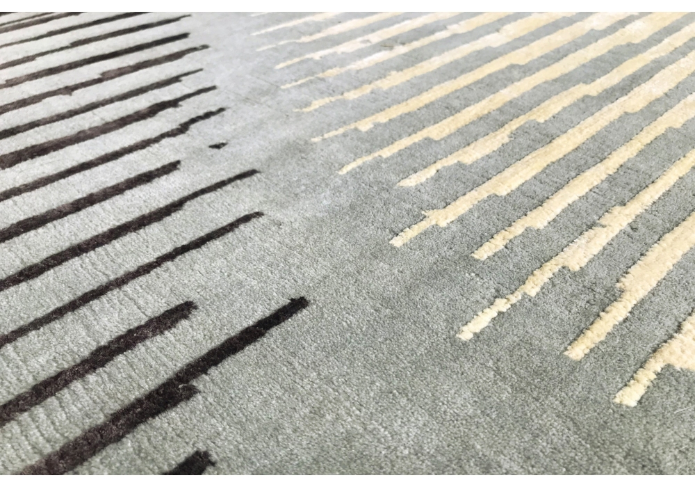 Viscose / Wool Handwoven Abstract Luxury Rug | Size: 250 x 350 cm