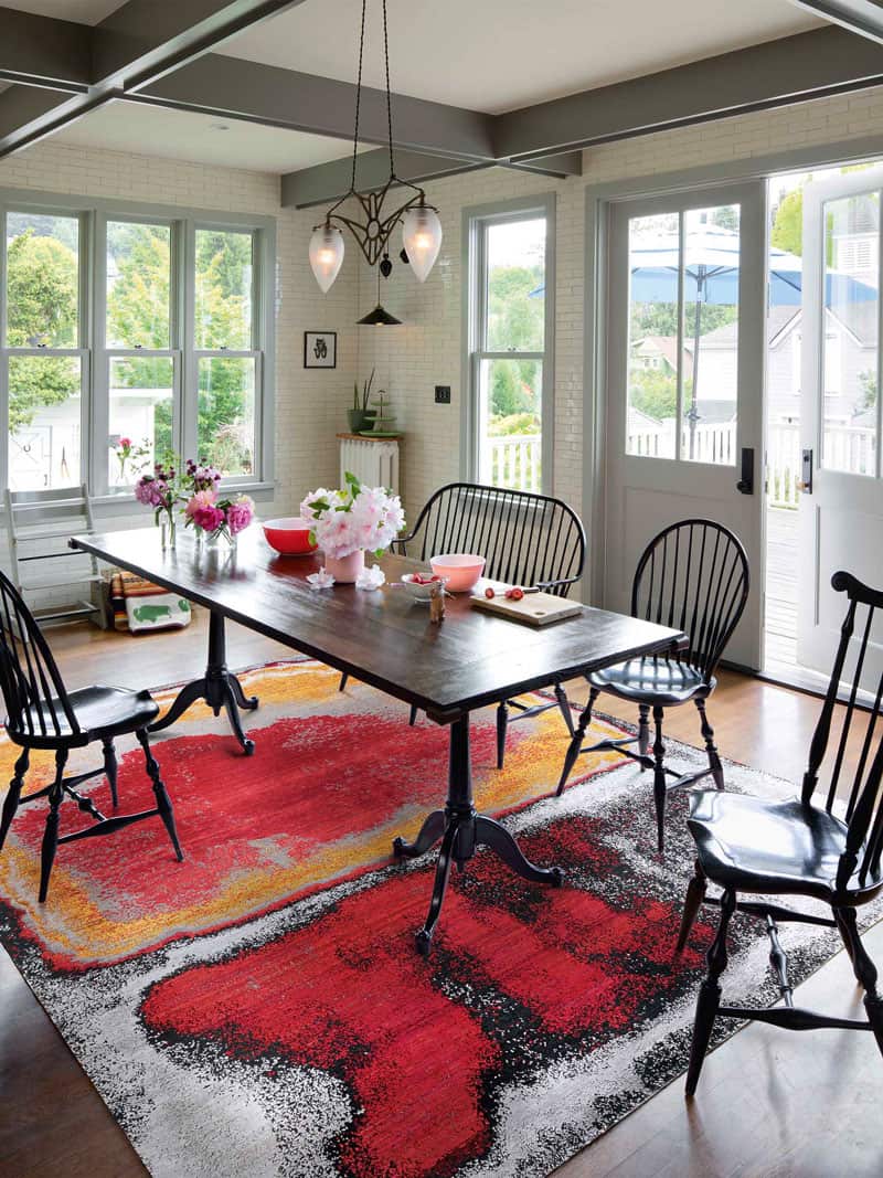 Red Sunset Hand-Woven Exquisite Rug | Size: 140 x 210 cm