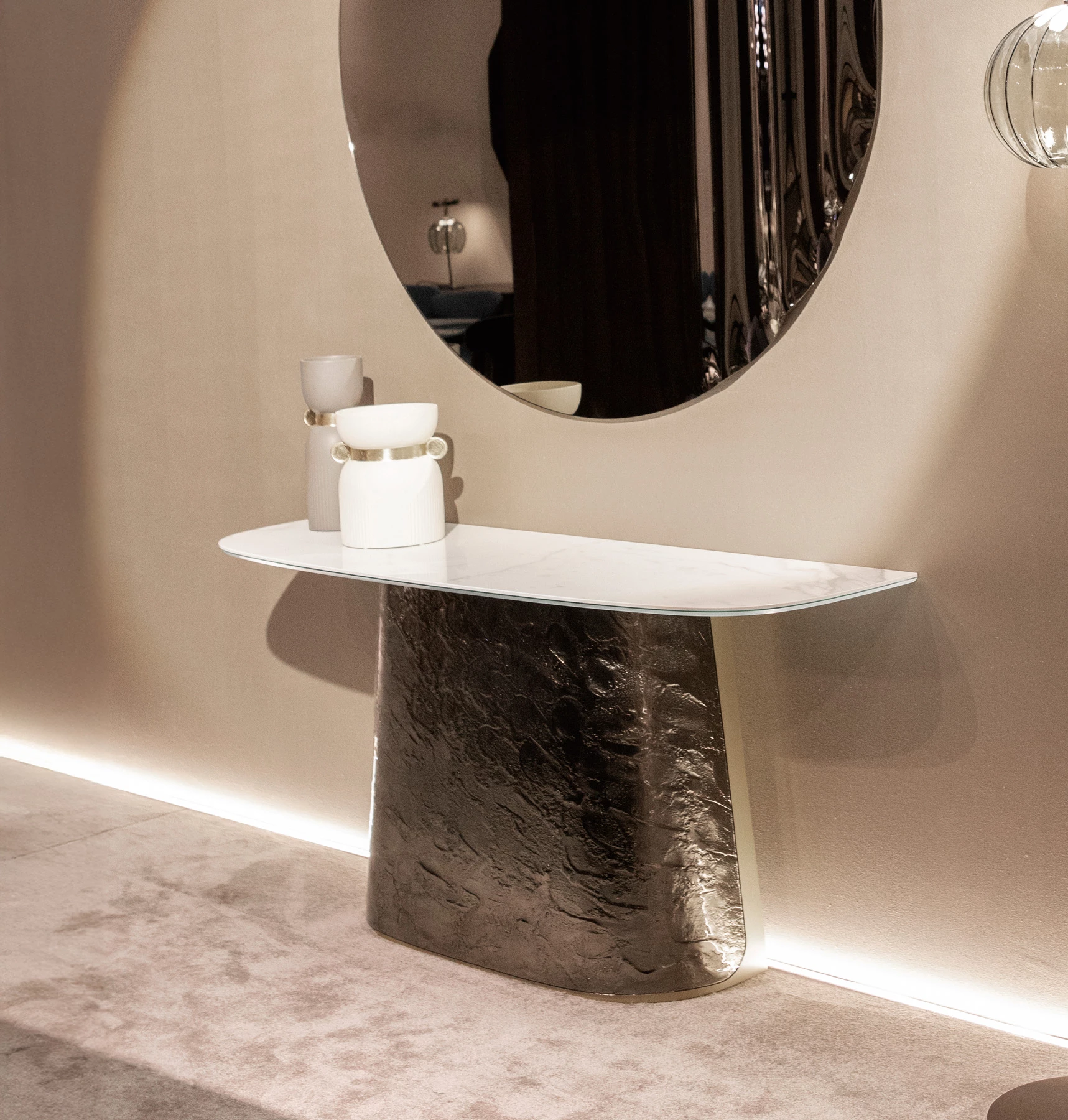 Adone Arsitan Console