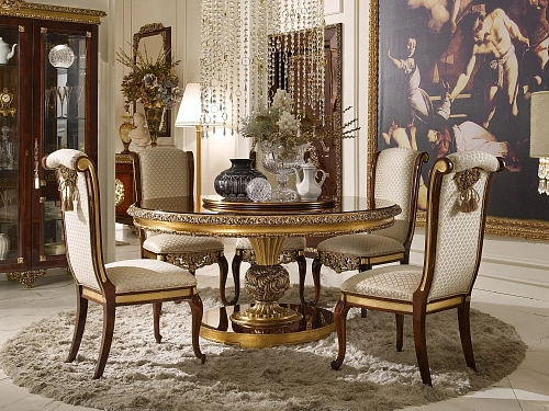 Classic Italian Round Dining Table
